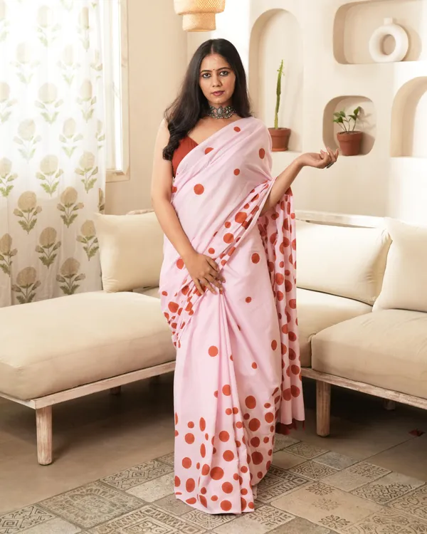 Pink_Cotton_Polka_Dot_Printed_Mul_Saree_With_Tassels_For_Women